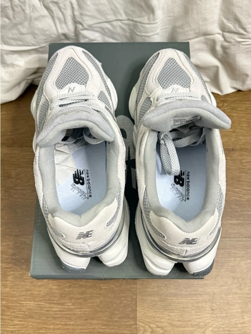 New Balance 9060 Sneakers Shoes Size Women’s - 8 Men’s 6.5 - Picture 4 of 6